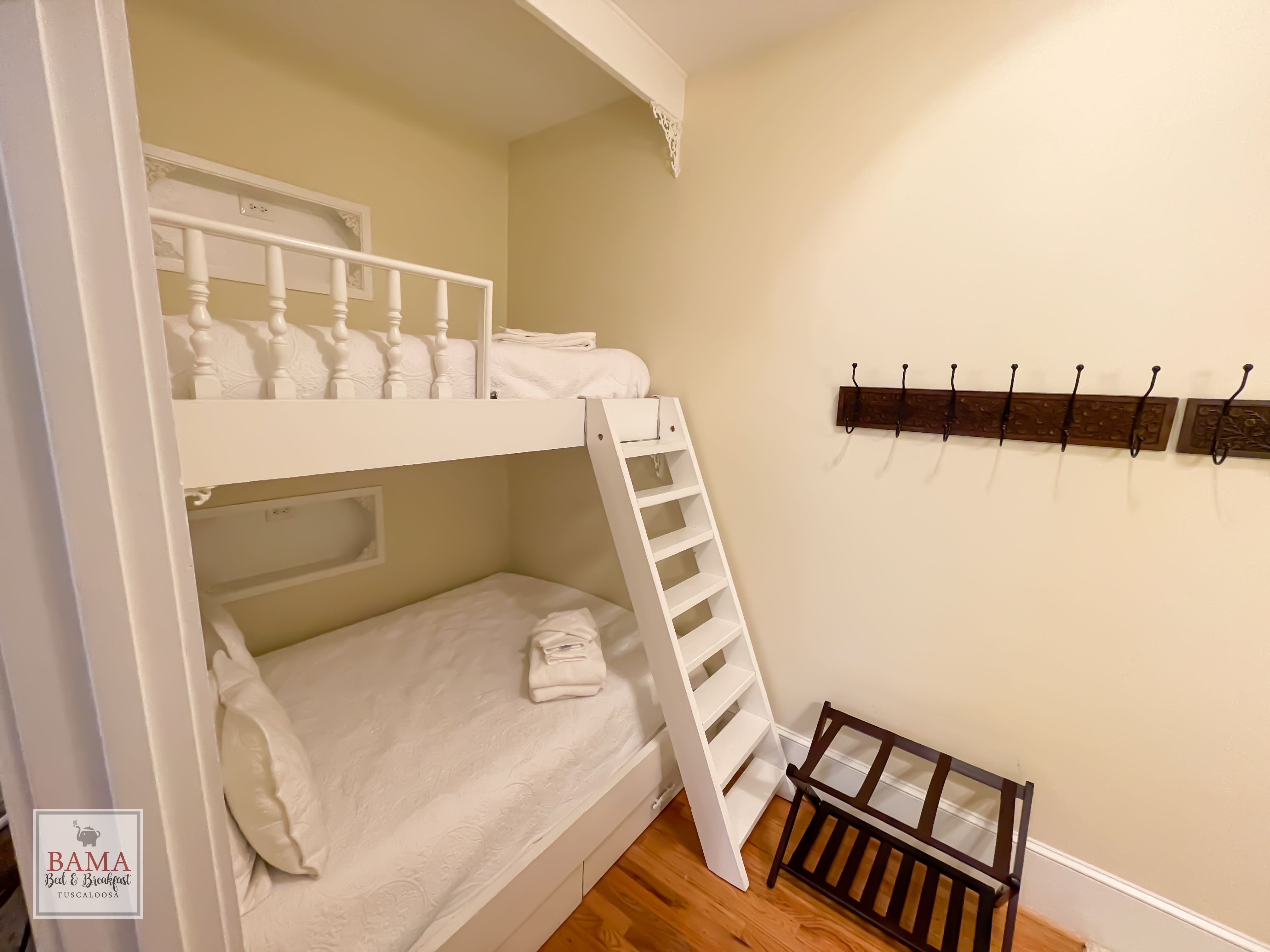 Bama B&B - Magnolia Family Suite | Bama Bed And Breakfast