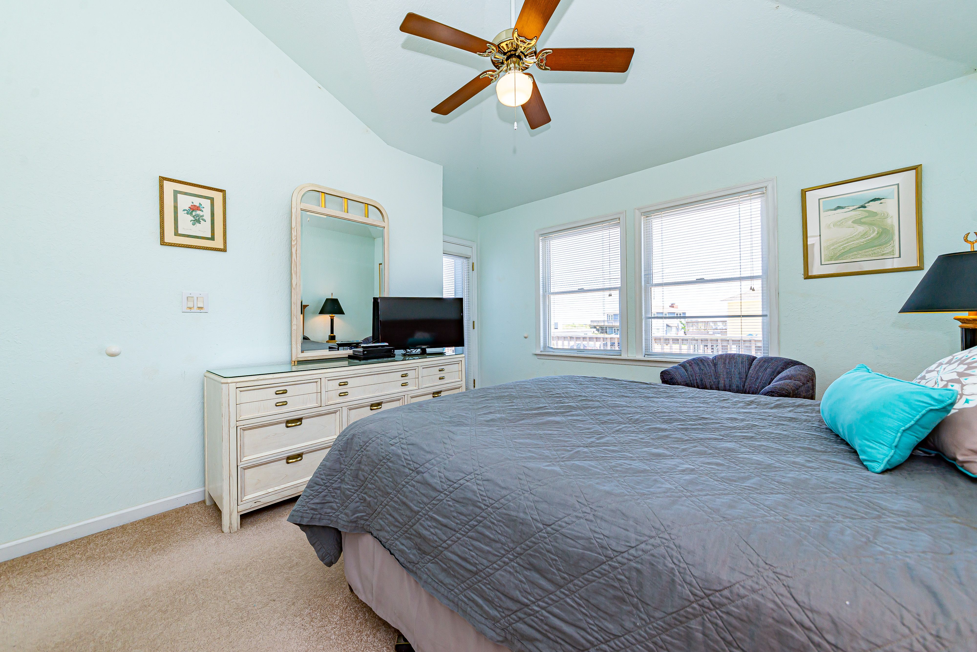 Book Swink Cottage SemiOceanfront OBX Vacation Rental