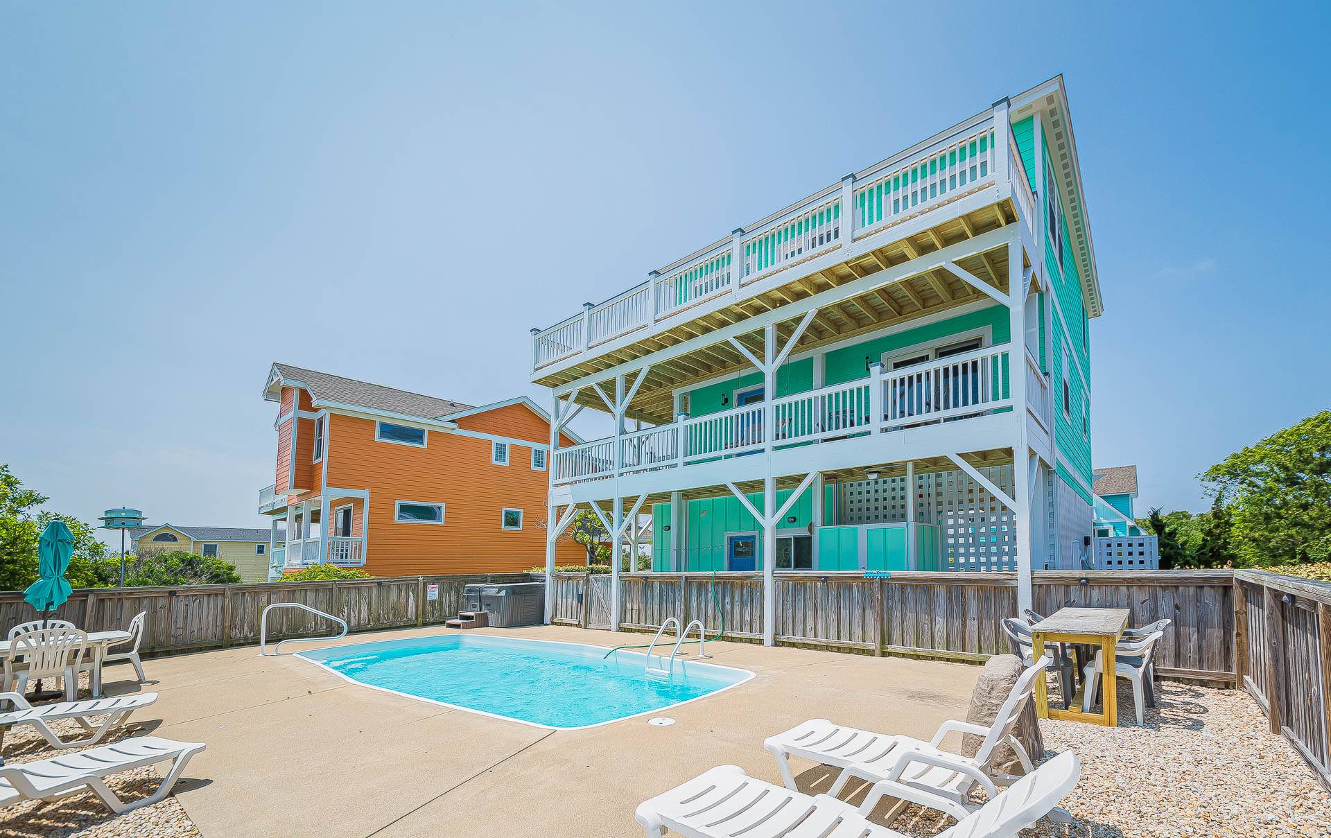 Milo's Waves Oceanside OBX Vacation Rental