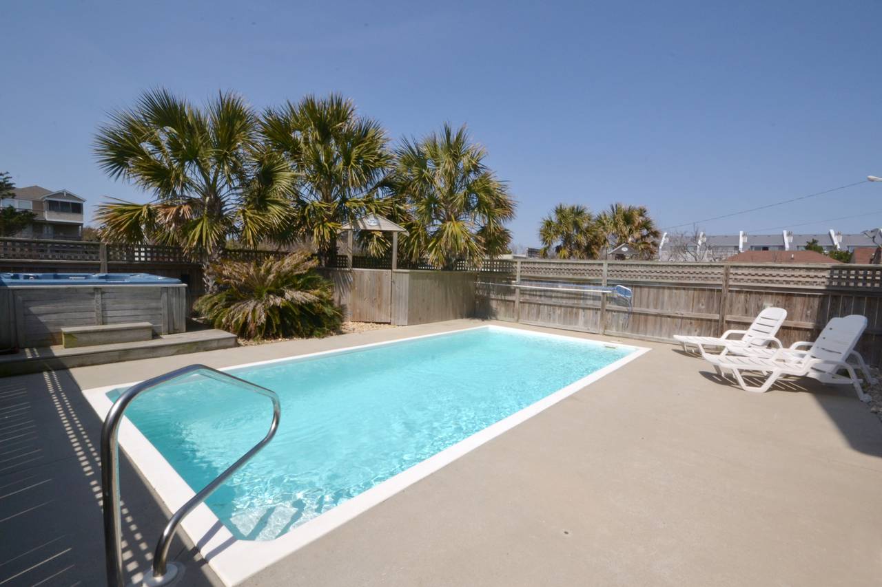 Island Time | Semi-Oceanfront OBX Vacation Rental
