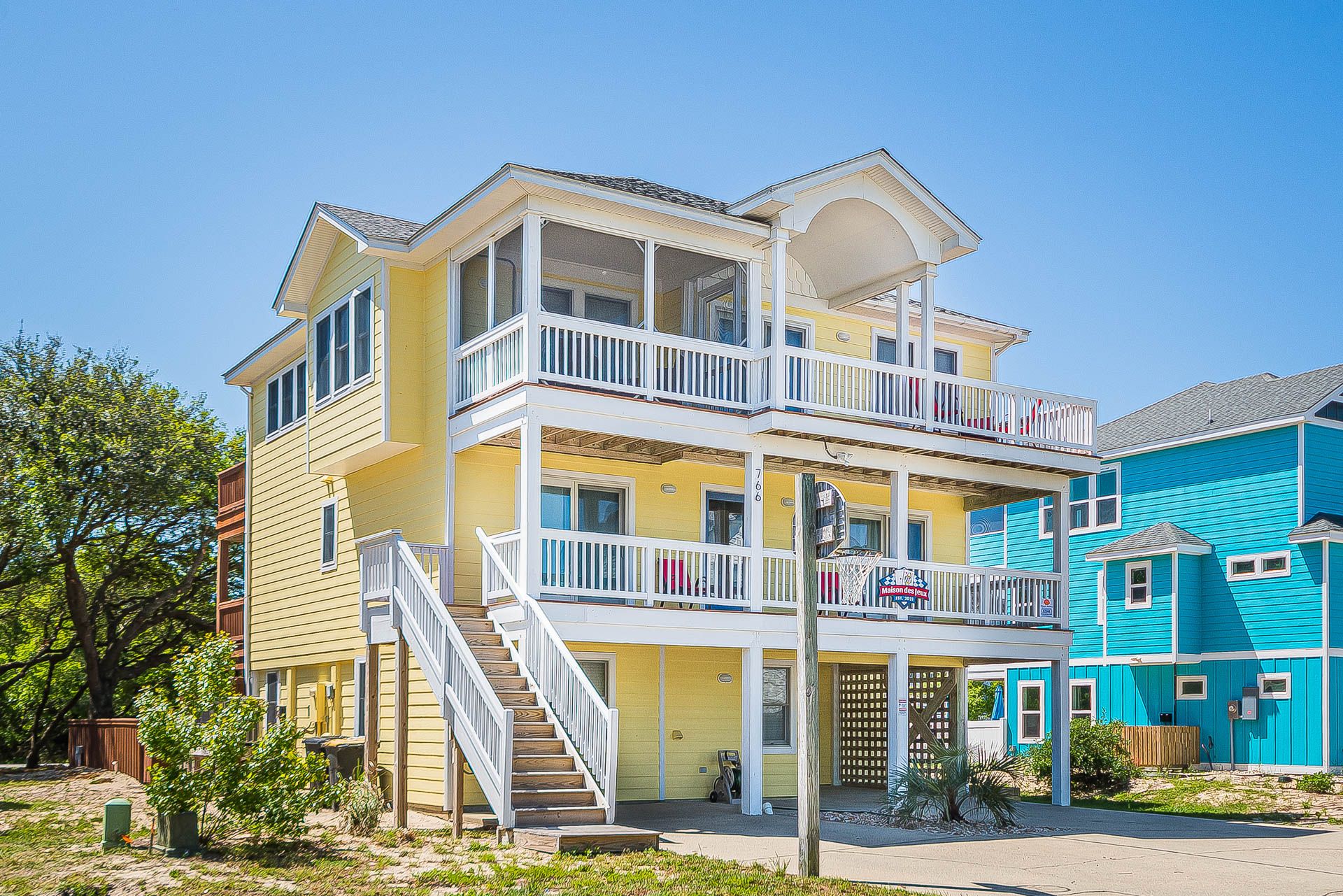 Maison des Jeux Oceanside OBX Vacation Rental