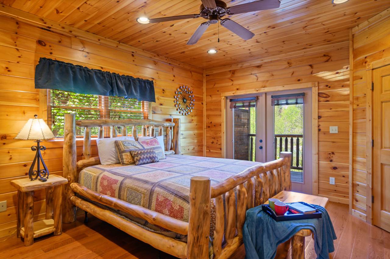 Main Level Bedroom with King Bed and full bathroom. Main Level Bedroom with King Bed and full bathroom.