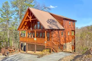 Welcome to Smoky Mountain Serenity Welcome to Smoky Mountain Serenity