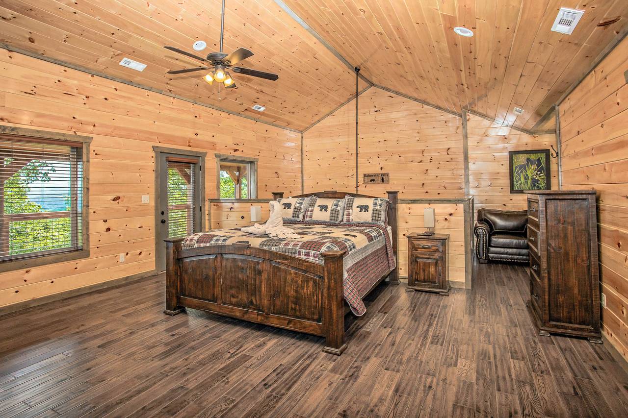 <span class="name">Loft king bed</span> <span class="name">Loft king bed</span>