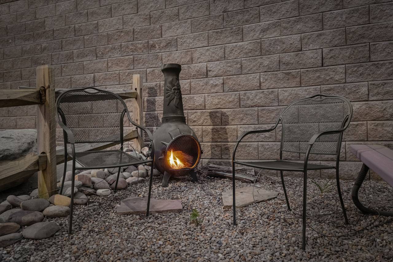 <span class="name">Step outside for a campfire under the stars.</span> <span class="name">Step outside for a campfire under the stars.</span>