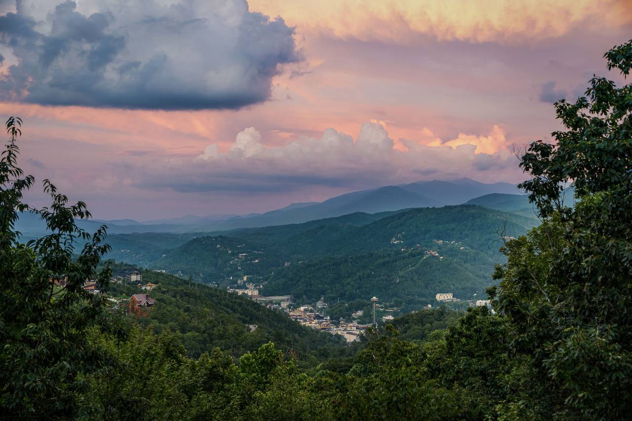 <span class="name">Views of the Smoky Mountains and downtown Gatlinburg!</span> <span class="name">Views of the Smoky Mountains and downtown Gatlinburg!</span>