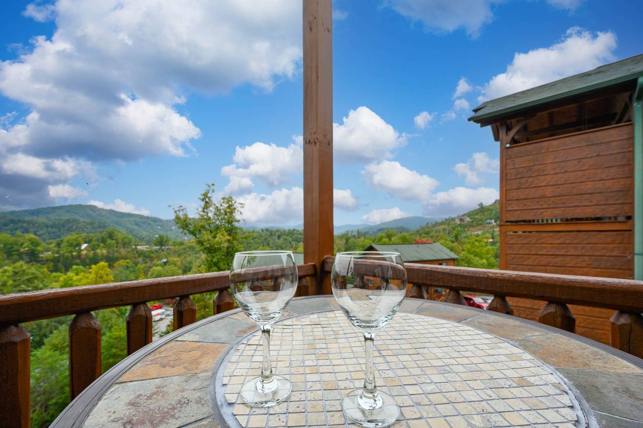 Outdoor dining with a view Outdoor dining with a view