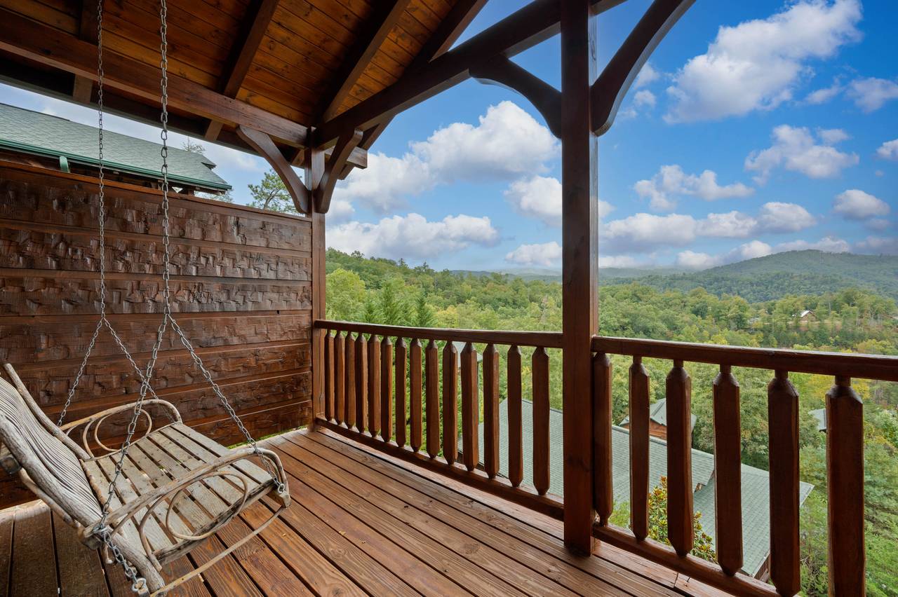 Swing away on the porch swing with views of the Smoky Mtns! Swing away on the porch swing with views of the Smoky Mtns!