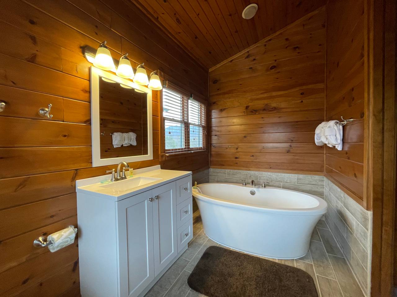 Upper level remodeled bathroom Upper level remodeled bathroom