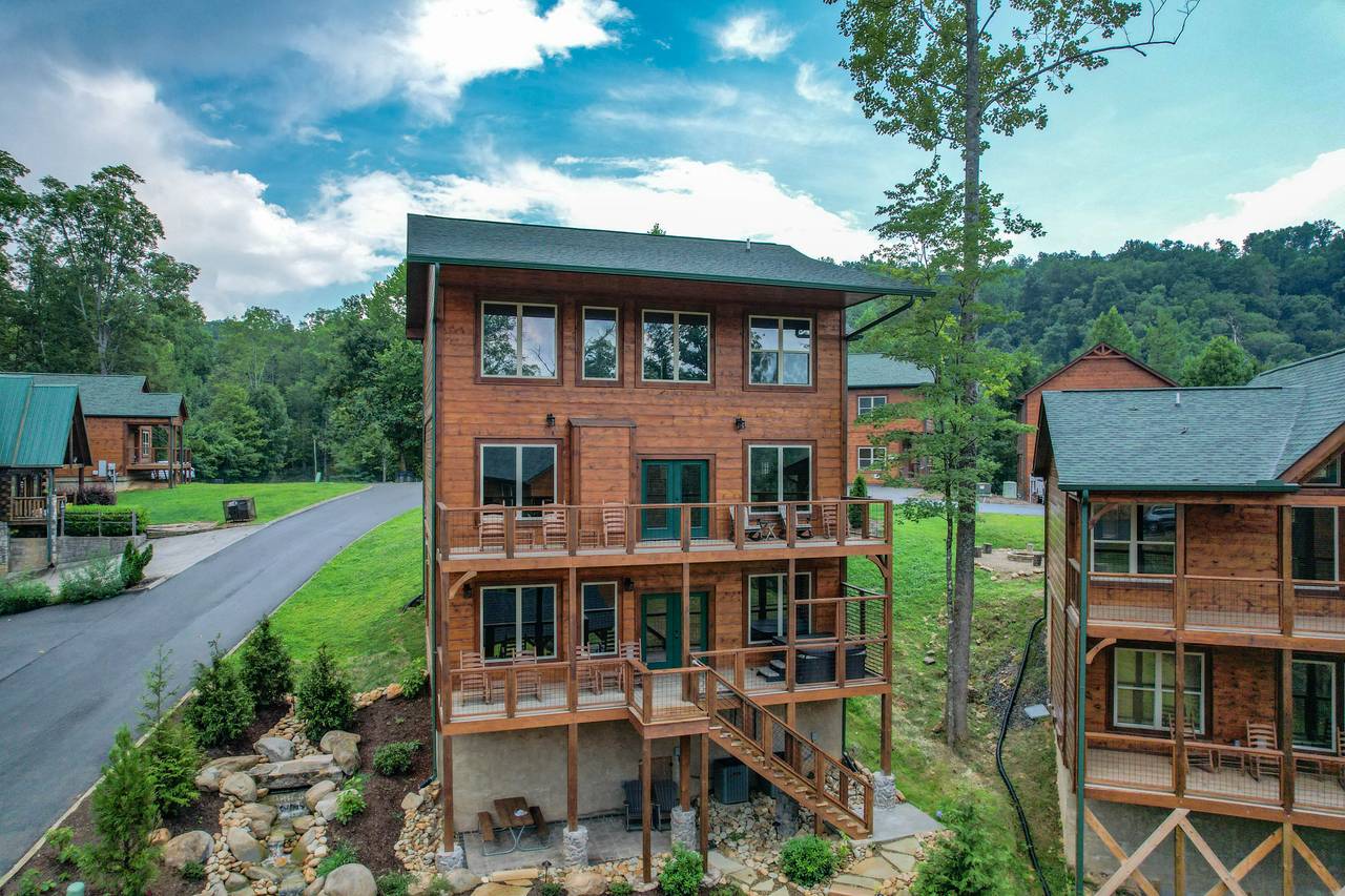 Exterior Exterior