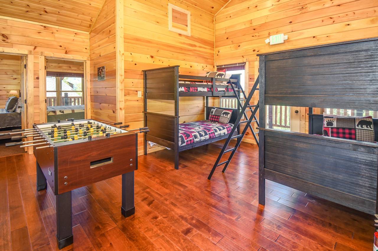 2 Twin Bunk Beds 2 Twin Bunk Beds
