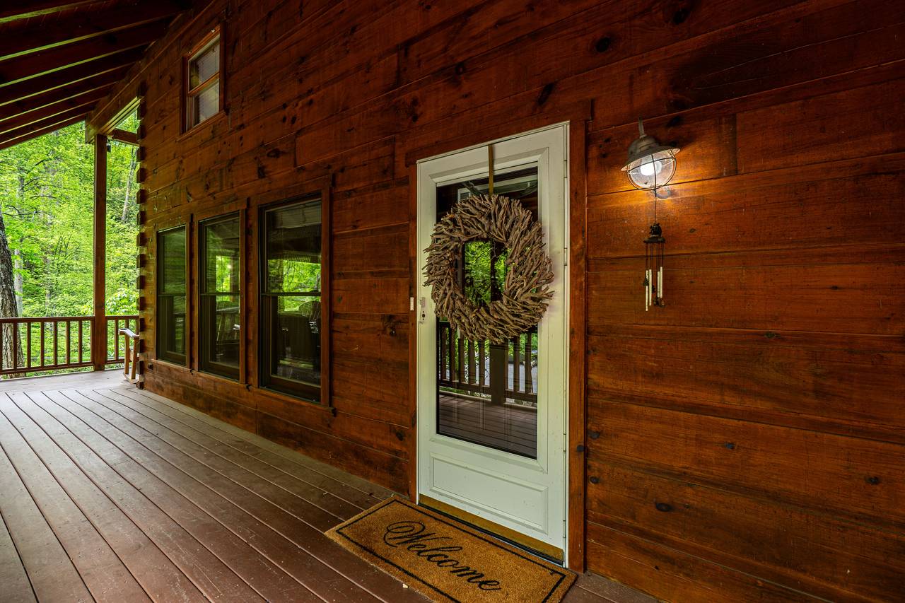 Exterior Exterior