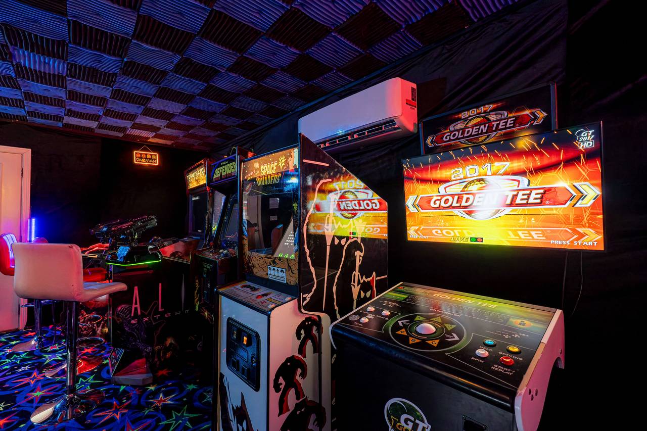 Golden Tee, pinball, multicade, and more in full HD glory Golden Tee, pinball, multicade, and more in full HD glory