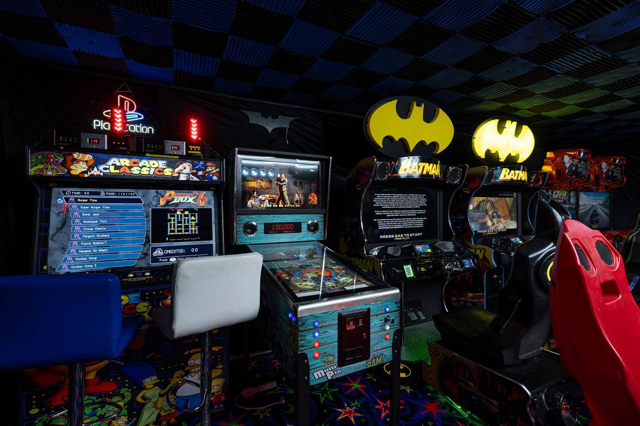 Endless arcade classics from Pac-Man to Mortal Kombat Endless arcade classics from Pac-Man to Mortal Kombat