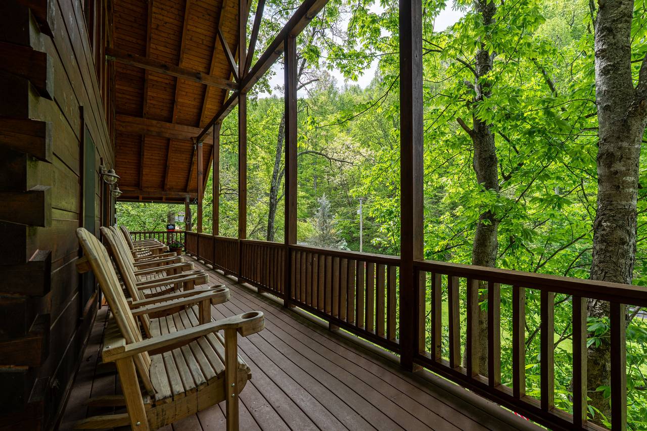 Enjoy the fresh mountain air from the wraparound deck Enjoy the fresh mountain air from the wraparound deck
