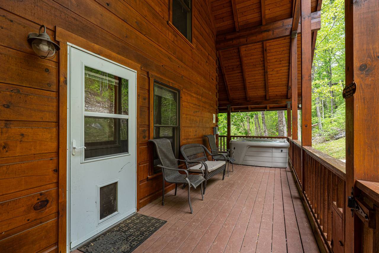 Enjoy the fresh mountain air from the wraparound deck Enjoy the fresh mountain air from the wraparound deck