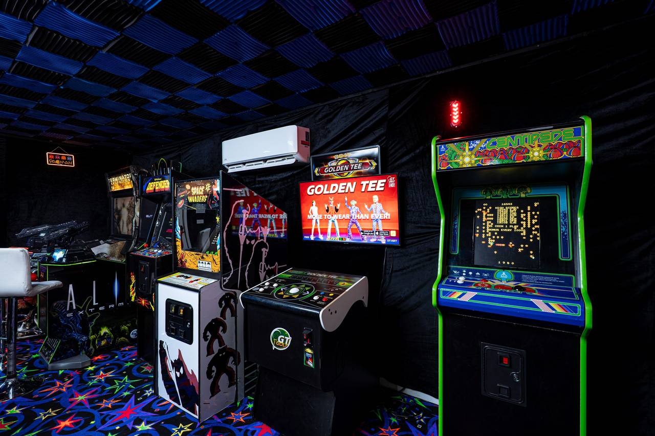 Golden Tee, pinball, multicade, and more in full HD glory Golden Tee, pinball, multicade, and more in full HD glory