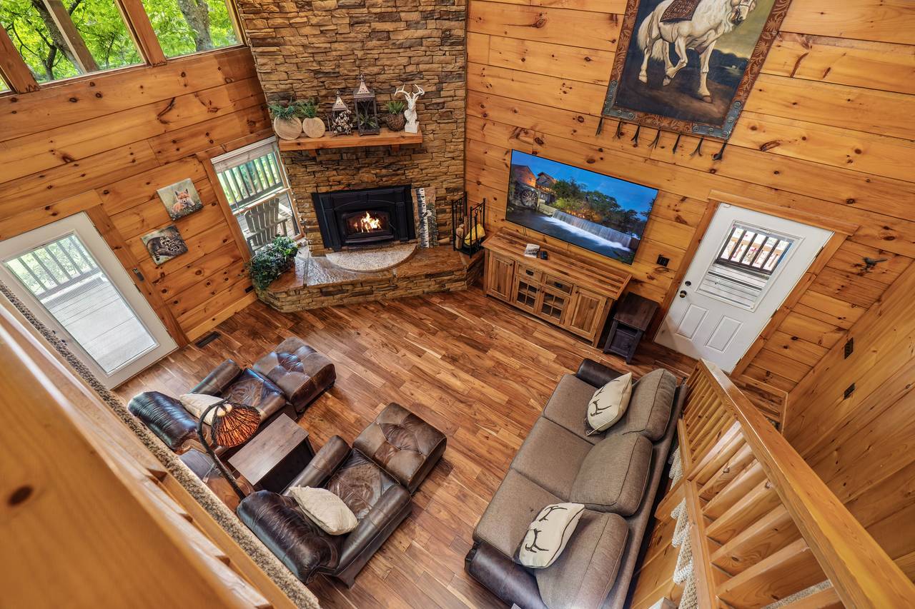 Vaulted ceilings and plush seating for ultimate comfort Vaulted ceilings and plush seating for ultimate comfort