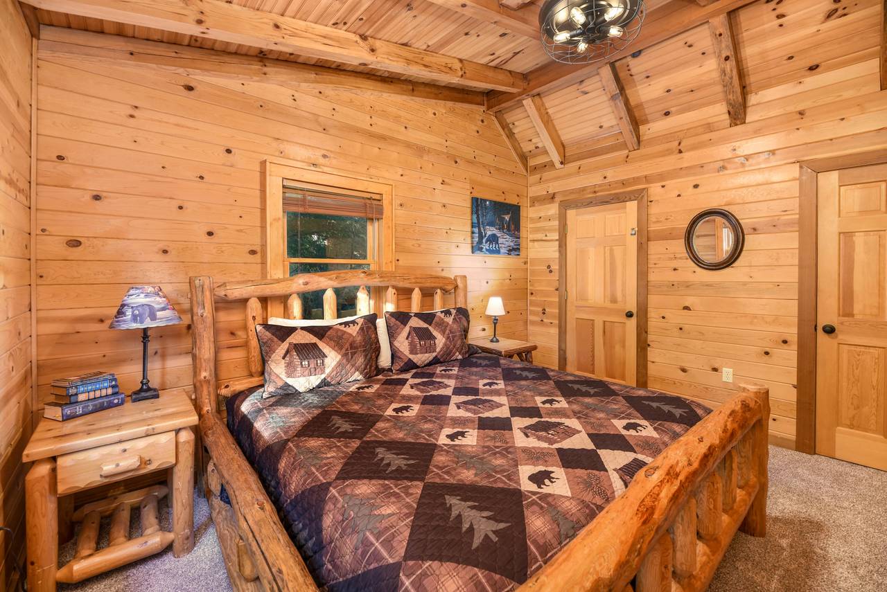 King Bed King Bed