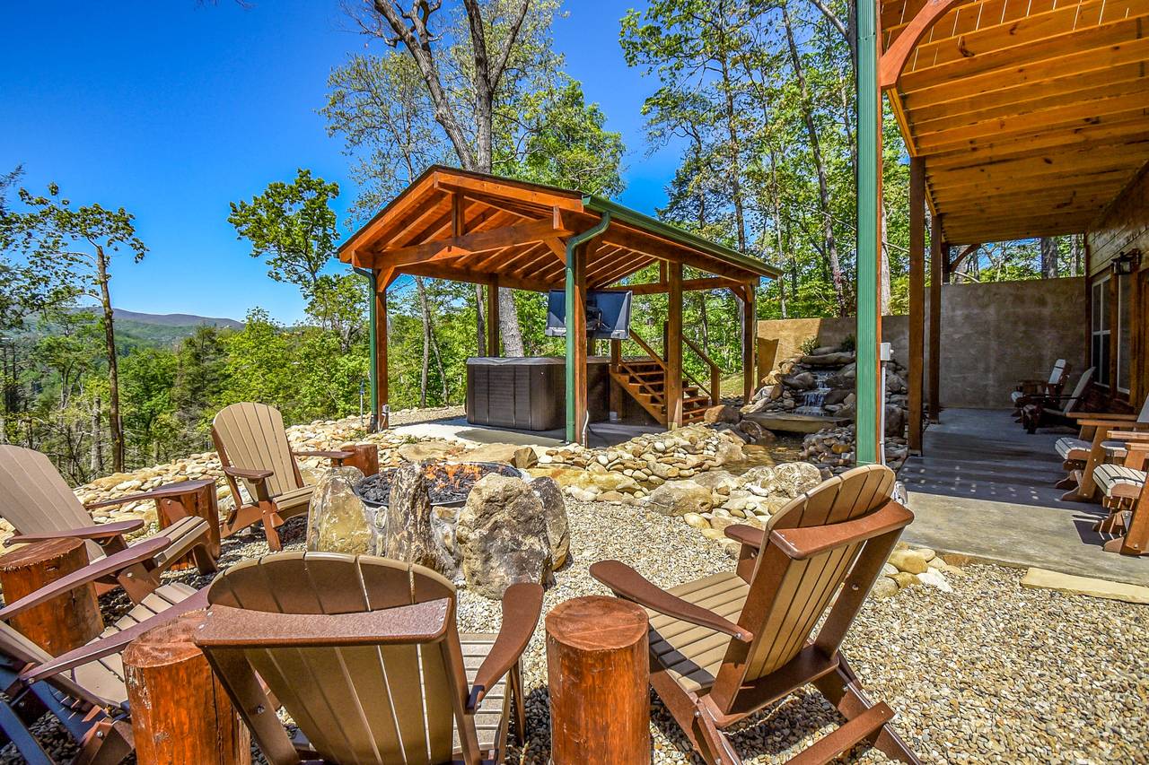 Firepit with peaceful mountain ambiance Firepit with peaceful mountain ambiance