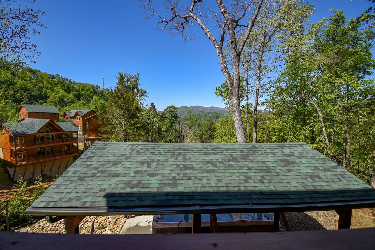 Mountain views from your private backyard retreat Mountain views from your private backyard retreat
