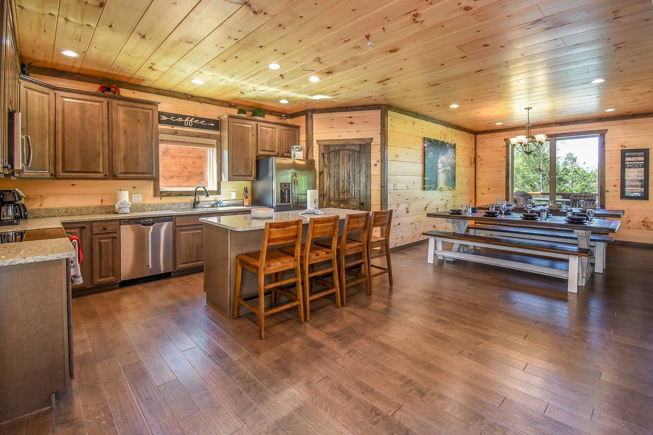 Open kitchen perfect for group gatherings Open kitchen perfect for group gatherings