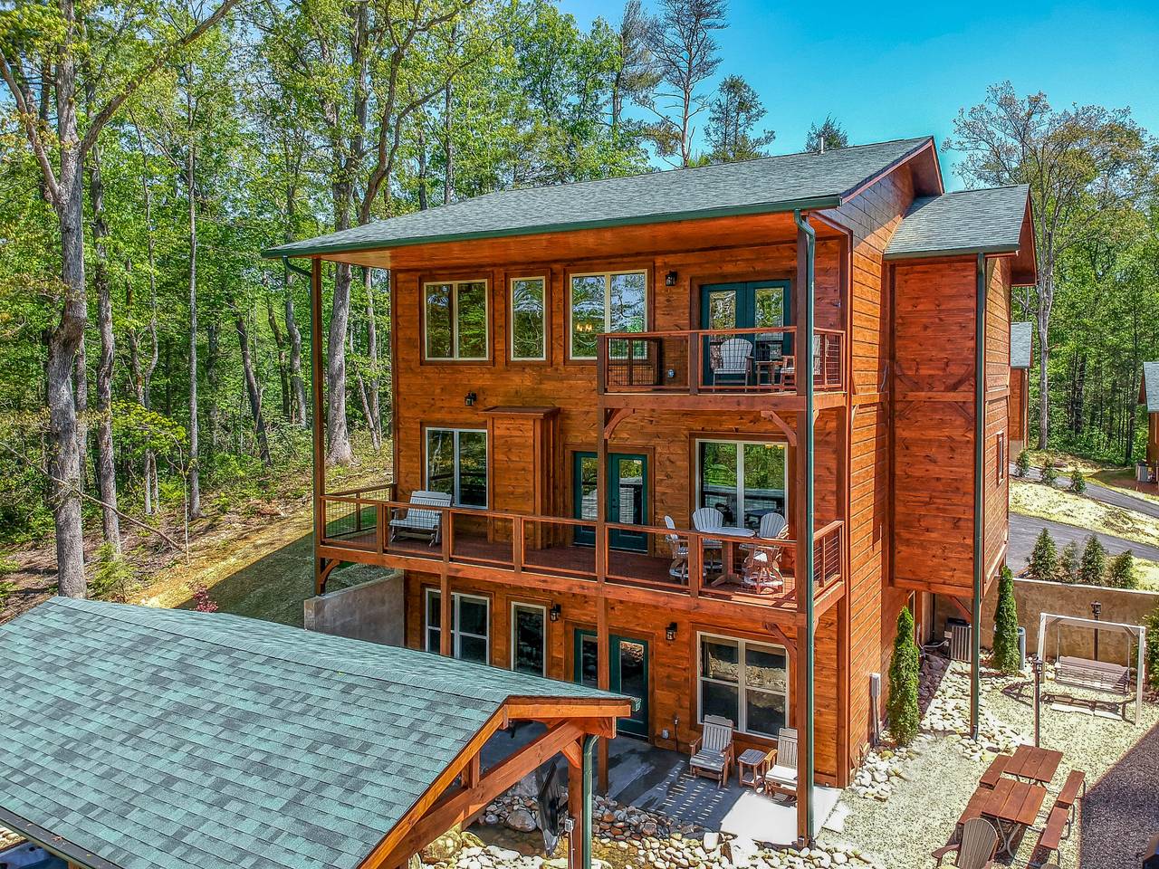 Welcome to Gatlinburg Overlook, offered by Bear Tracts Welcome to Gatlinburg Overlook, offered by Bear Tracts