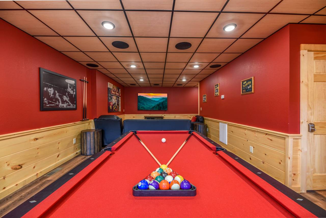 Game room w/ pool table & multi-cade arcade games Game room w/ pool table & multi-cade arcade games