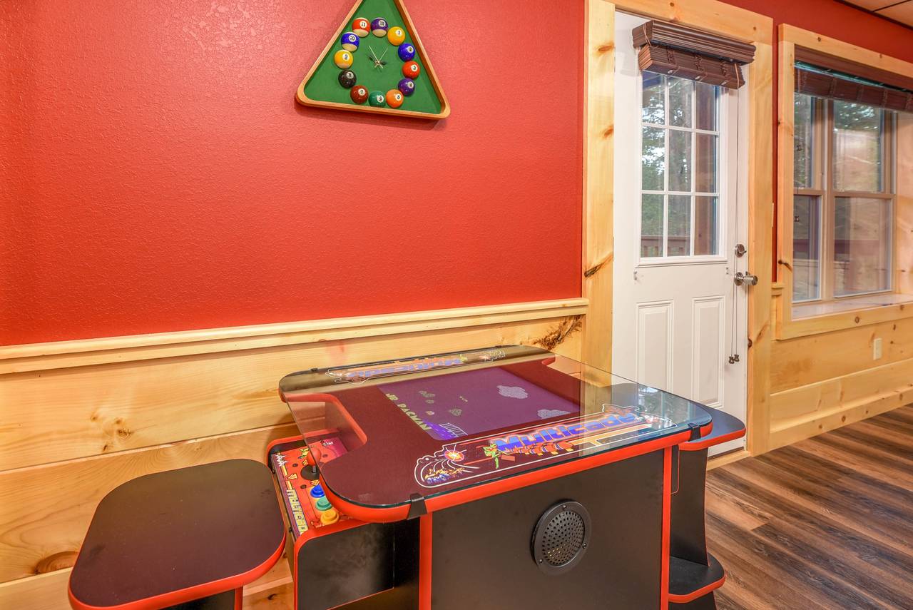 Game room w/ pool table & multi-cade arcade games Game room w/ pool table & multi-cade arcade games