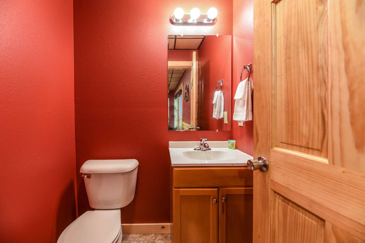 Lower level half bath Lower level half bath