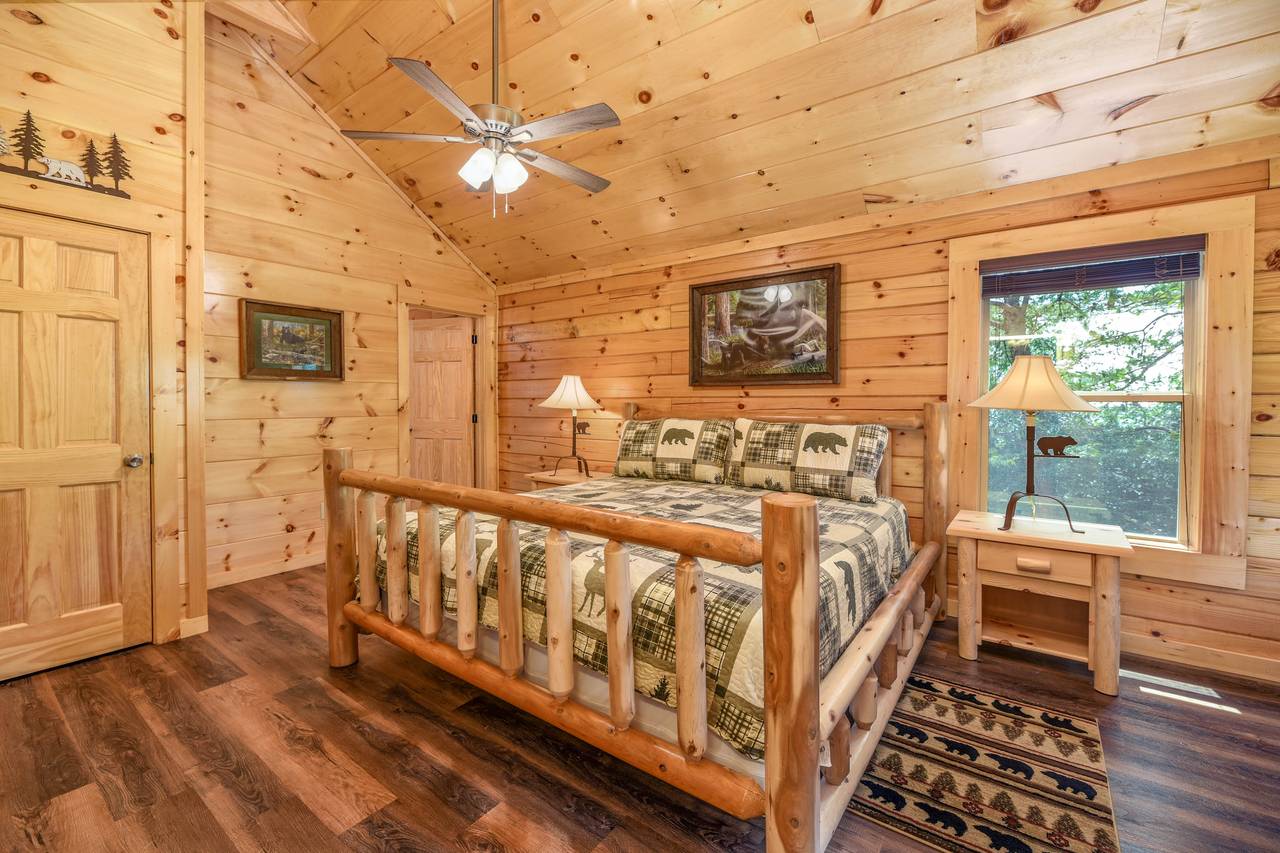 Main level king bedroom w/ desk & ensuite bath Main level king bedroom w/ desk & ensuite bath