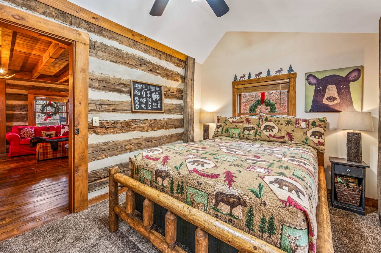 King Bed King Bed