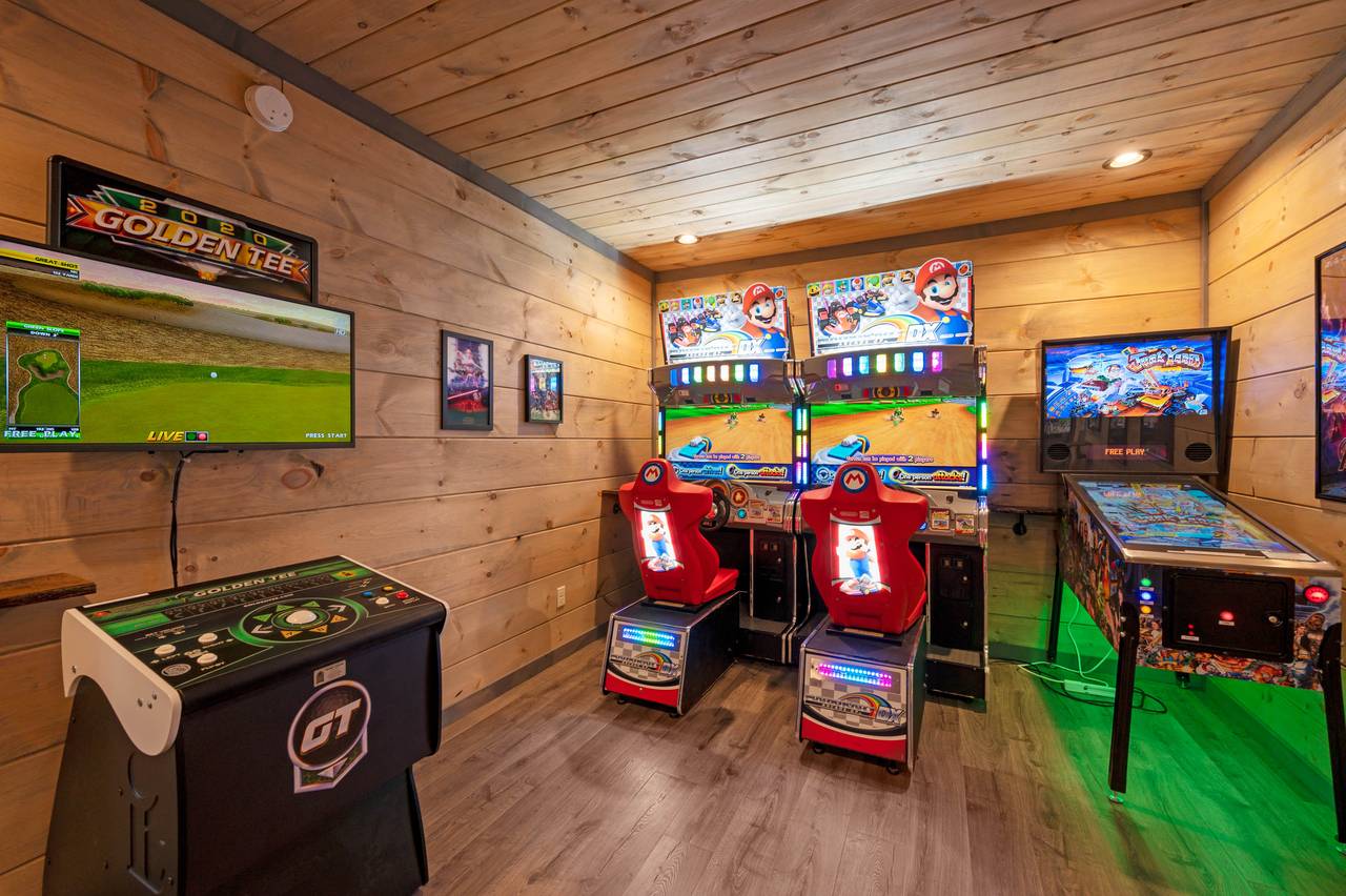 Dual Mario Kart Racing, Pinball, & Golden Tee Dual Mario Kart Racing, Pinball, & Golden Tee