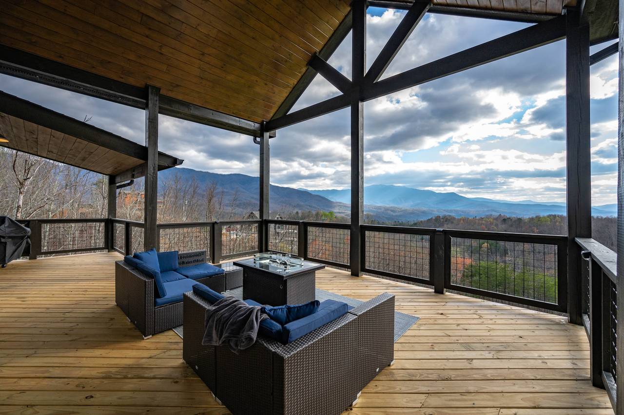 Covered Patio Furniture Covered Patio Furniture