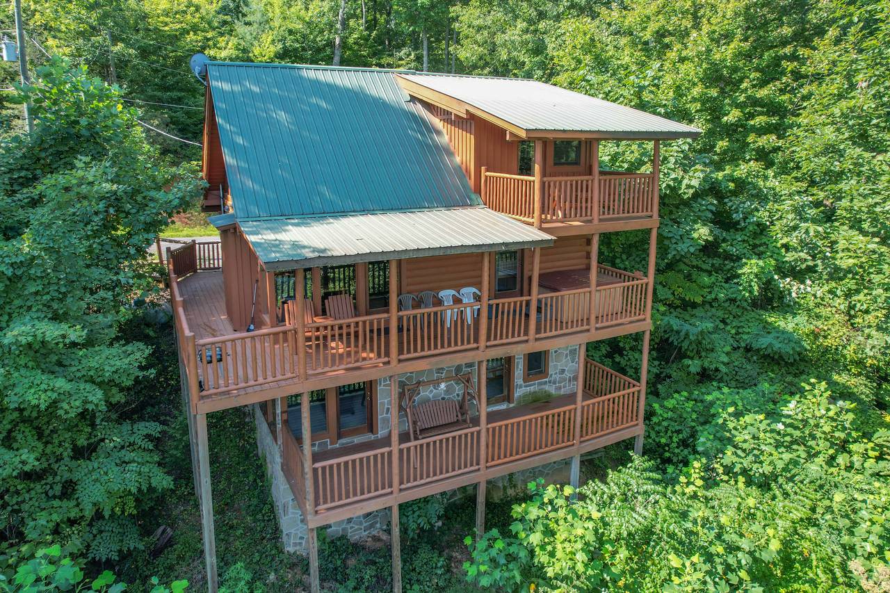 Exterior Exterior
