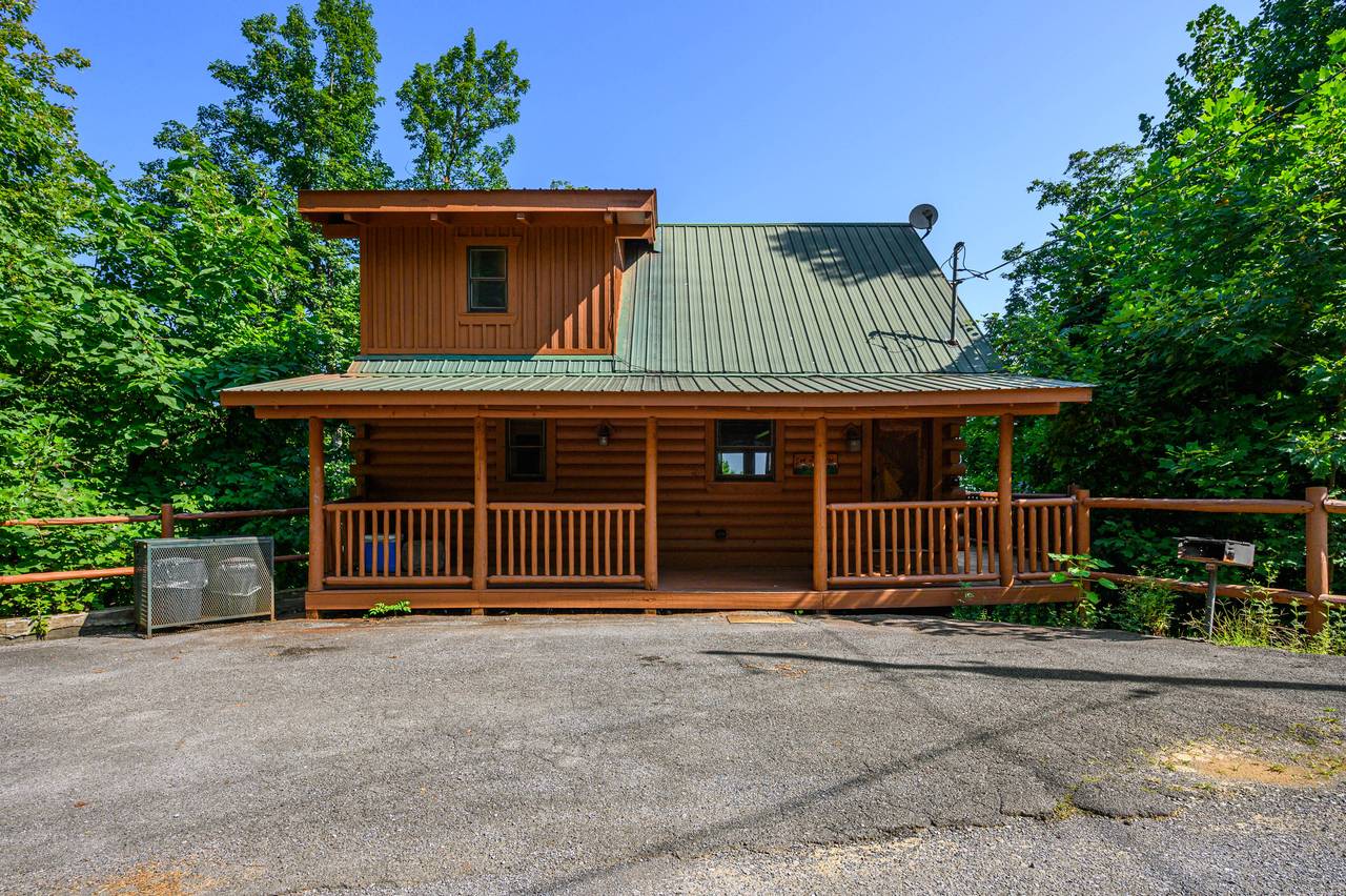 Exterior Exterior
