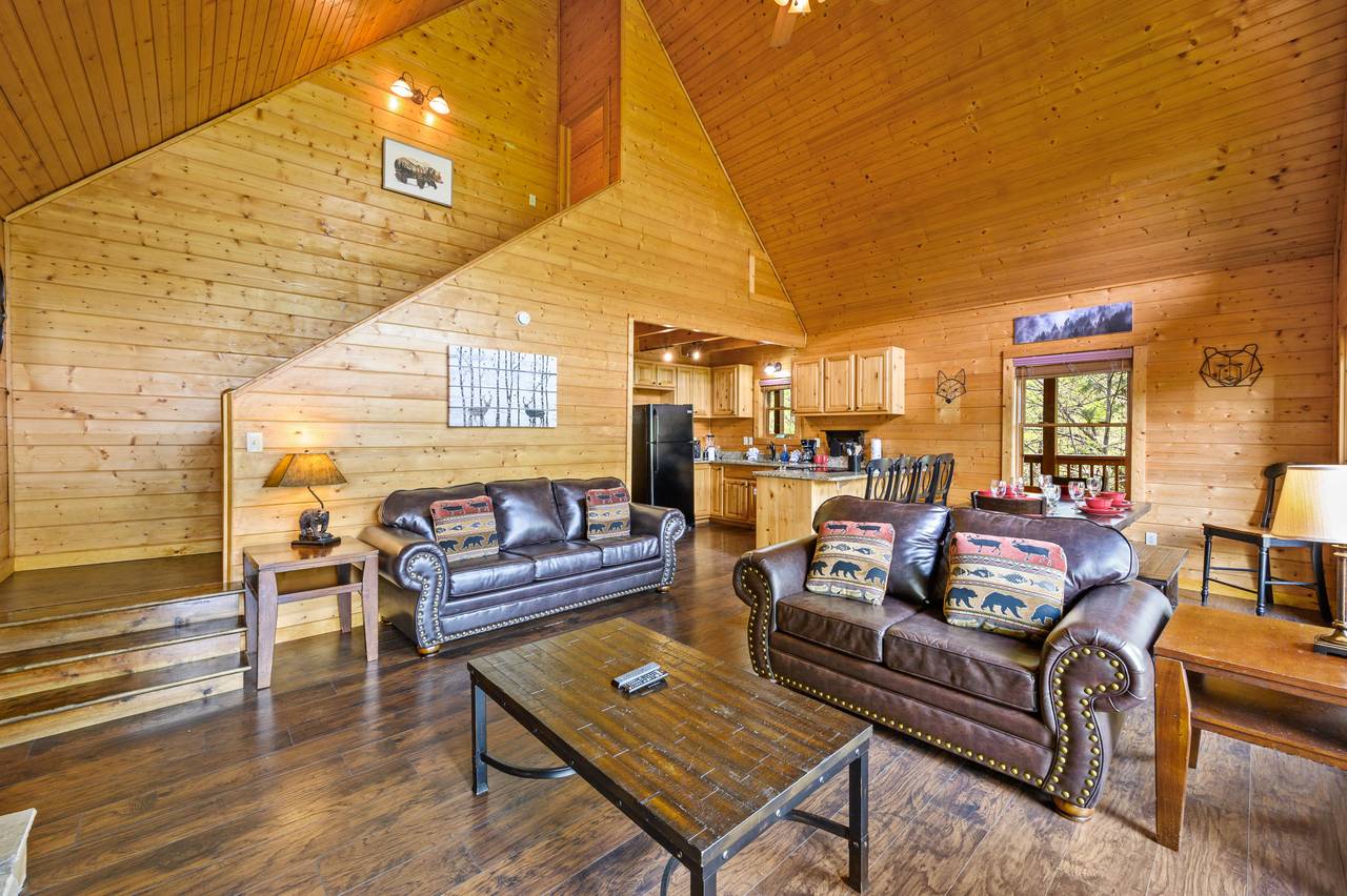 Spacious Floor Plan Spacious Floor Plan