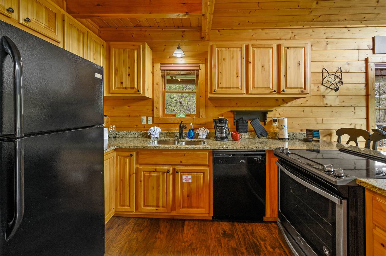 Fully Equipped Kitchen Fully Equipped Kitchen