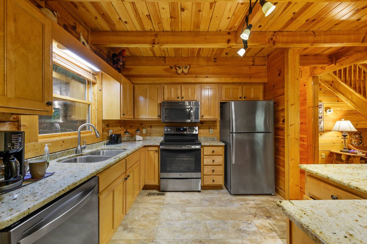 Fully Equipped Kitchen Fully Equipped Kitchen