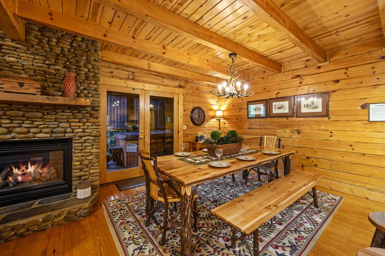Dining Room Table Dining Room Table