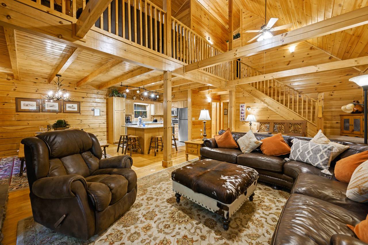 Recliner Recliner