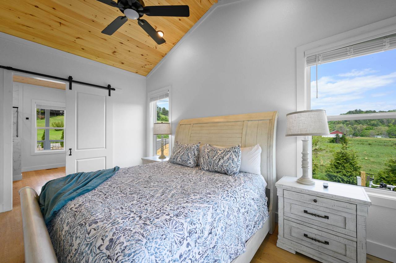 King Bedroom King Bedroom