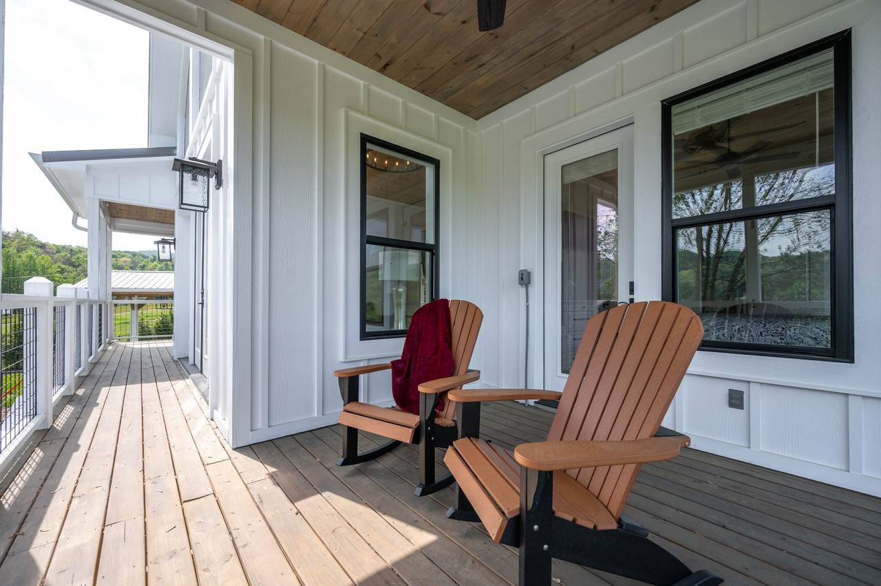 Spacious Deck Spacious Deck