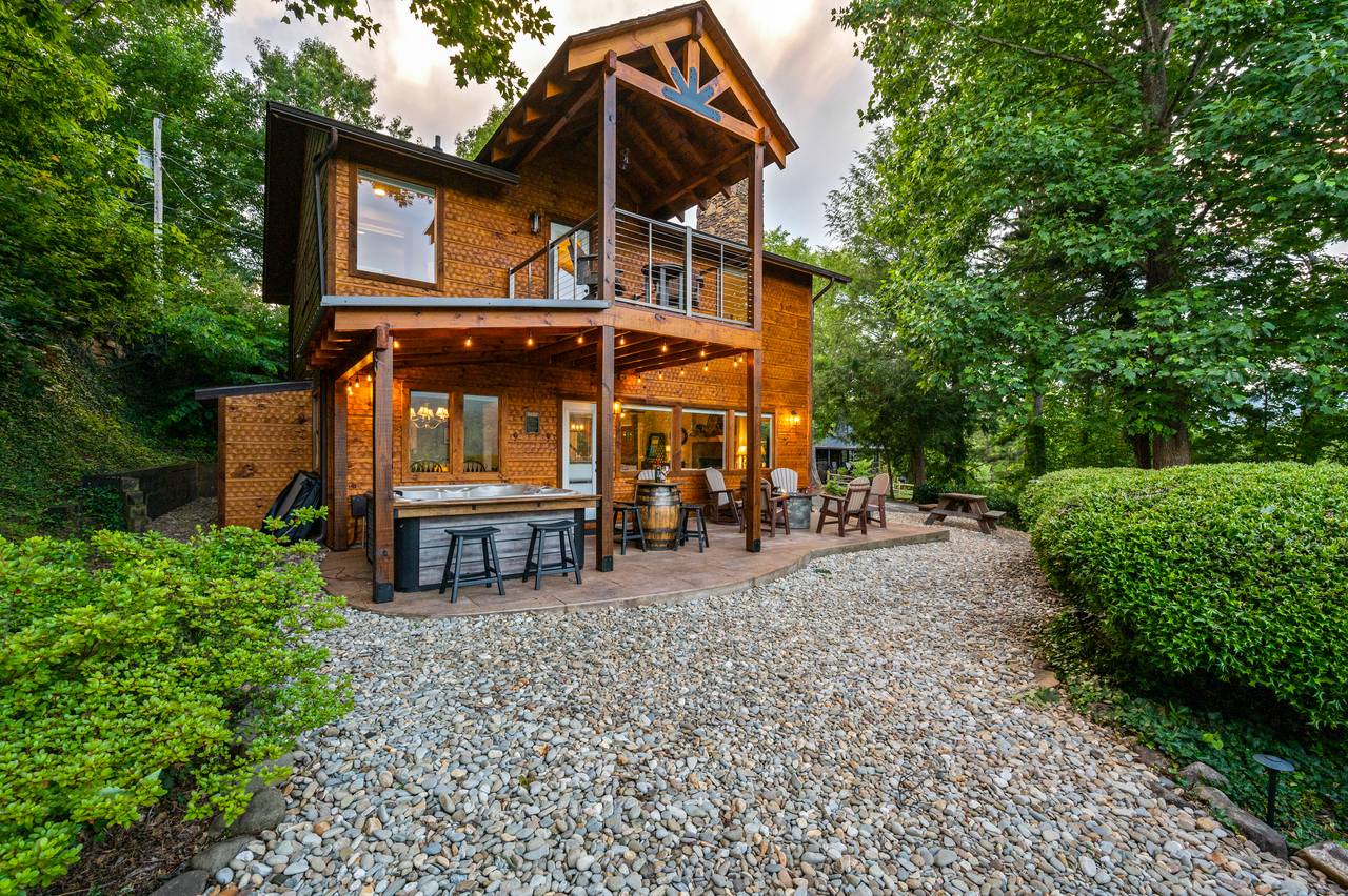 Exterior Exterior