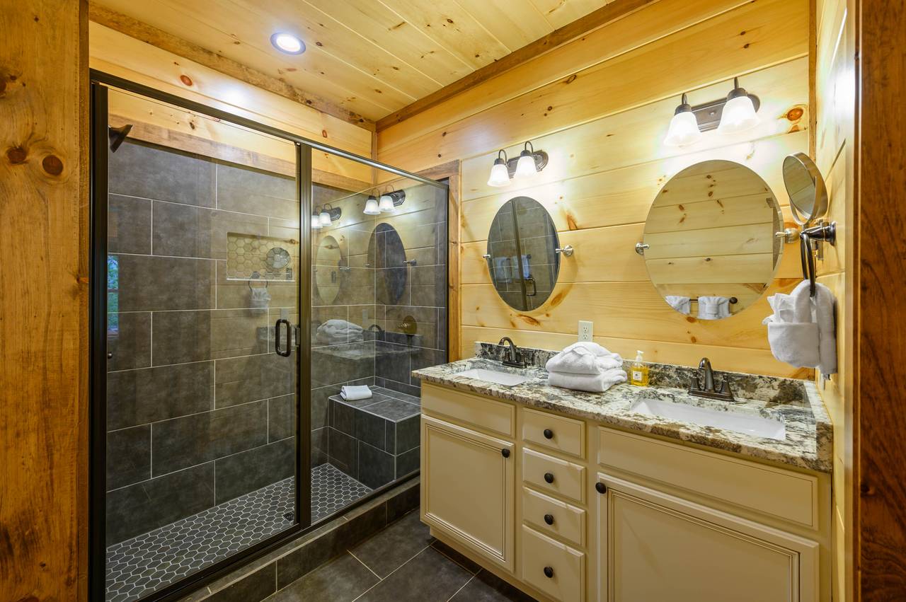 Walk-in Shower Walk-in Shower