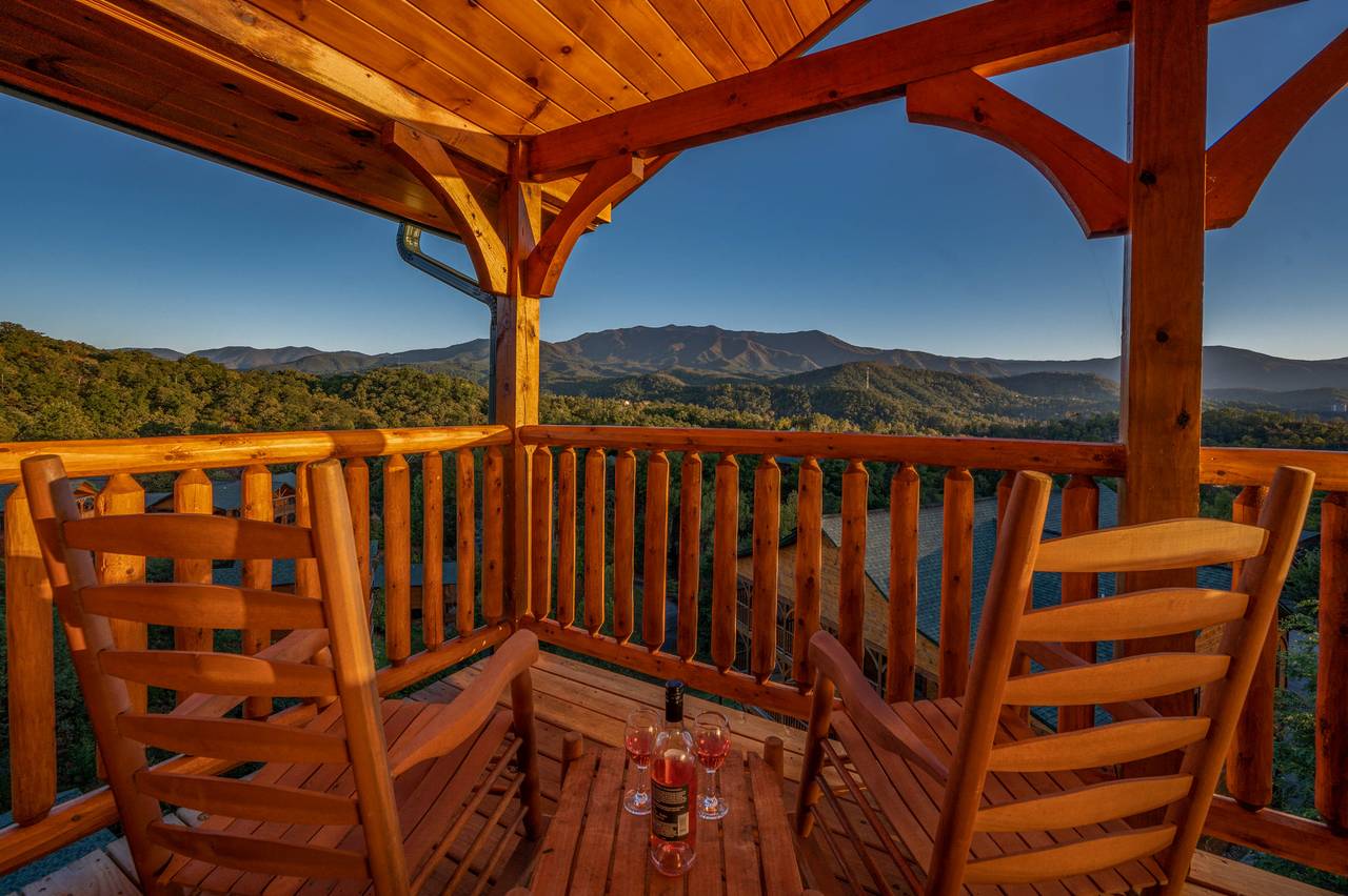 Soak in mountain views from multiple outdoor sitting areas Soak in mountain views from multiple outdoor sitting areas
