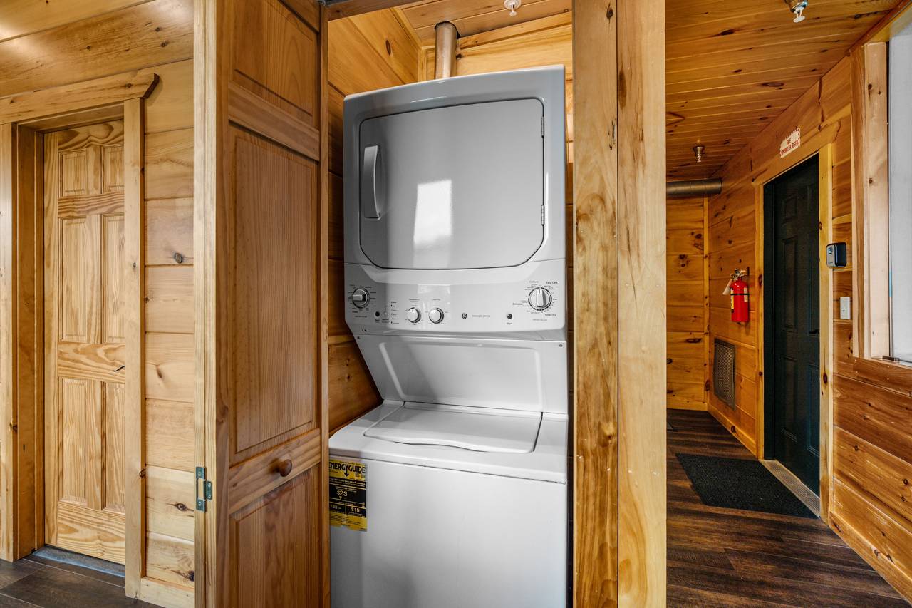 Stackable washer and dryer Stackable washer and dryer