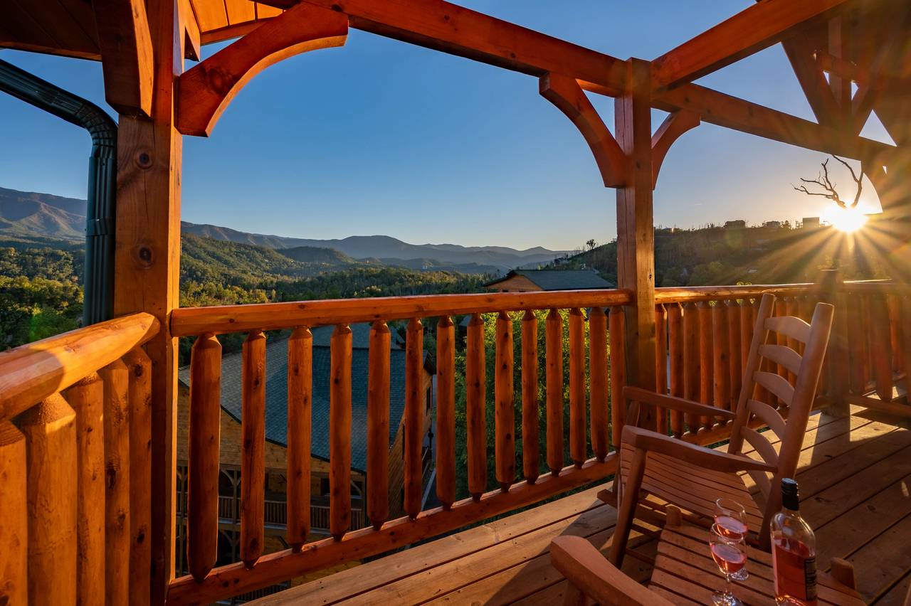 Soak in mountain views from multiple outdoor sitting areas Soak in mountain views from multiple outdoor sitting areas