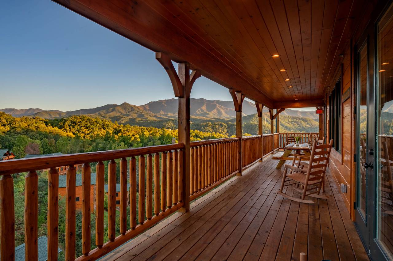 Soak in mountain views from multiple outdoor sitting areas Soak in mountain views from multiple outdoor sitting areas