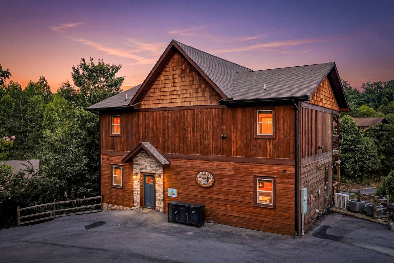 Welcome to Beary Relaxed by Bear Tracts Vacation Cabins Welcome to Beary Relaxed by Bear Tracts Vacation Cabins